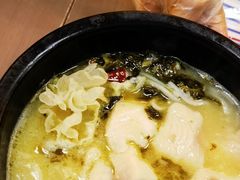 -灵芝妹子海鲜米线(瓦房店新玛特店)