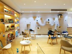 -Pets First伊珊娜洗护·精致美容·家庭式寄养(新会路店)