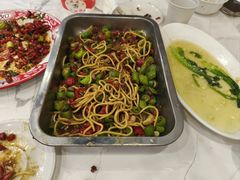 -江城燕子大排档(江汉路步行街店)