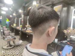 -海文先生国潮烫染男士理发馆