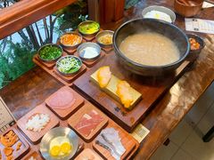 -银米·云南传统过桥米线(双廊黑金冠店)