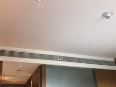 -上海滴水湖皇冠假日酒店