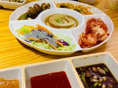 餐前小菜-喜来稀肉(北外滩白玉兰广场店)