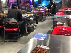 -马路牙子烧烤音乐酒馆(望京店)
