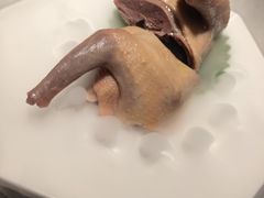 千禧盐水乳鸽-狮王府淮扬菜(万象城店)
