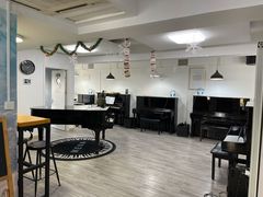 -梅纳·钢琴声乐架子鼓Mena Music(双井店)