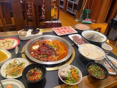 -沸炉重庆老火锅(军事博物馆店)