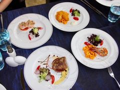 -厚街国际大酒店·360度旋转餐厅