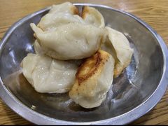 -黄阿姨锅贴大王(万航渡路店)