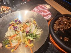 -韩烧牛中牛·甄选黑牛烤肉(黑金店)