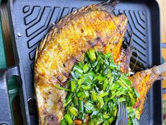 傣味香茅草烤罗非鱼-云海肴·汽锅鸡·云南菜(天山百盛优客店)