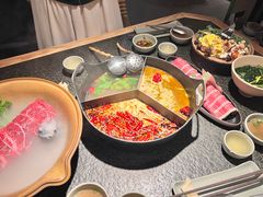 -三出山火锅(万象天地店)