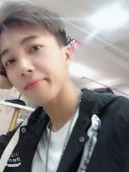 -美肤盾祛痘·问题肌头疗管理中心