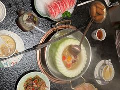 -得意咚瓜·顺德鱼生·冬瓜火锅(深圳首店)