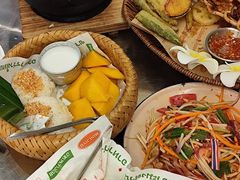 -小小集渔·泰式大排档(太古里香槟店)