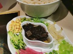 老北京炸酱面-京味斋·北京烤鸭(北京南站洋桥店)