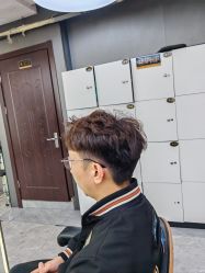 -藤野造型烫发染发