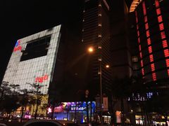 -台中大遠百