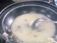 -东北风味思缘食府(对湖路店)