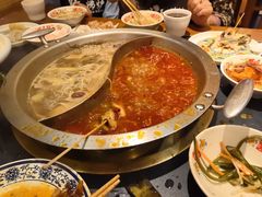 -沸炉重庆老火锅(军事博物馆店)