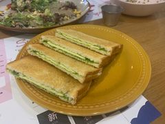 咖椰吐司-HELLO 27 意面·沙拉·帕尼尼