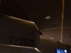 -TZ House音乐现场(来福士中心店)