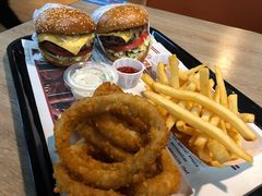 -The Habit Burger Grill 哈比特汉堡(复兴soho店)