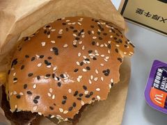 -麦当劳(轻轨曹杨路店)