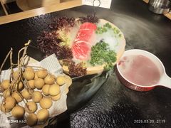 -鹿鸣山草本茶香火锅(园西路店)