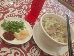 -秦香陕西食府(华贸天地店)