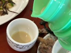-鲁朗纳麦石锅鸡庄园