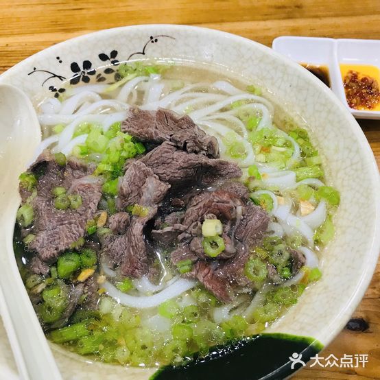 陳记牛肉汤粉店(东城南路店)