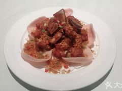 -八府香鸭·啫啫煲(华山路店)
