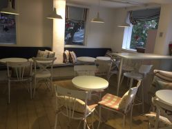 -明匠曲蛋糕西点屋(穗花新村店)