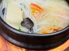 蒙自过桥米线-麦麦山云南菜(复地活力城店)