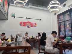 -重庆川渝肥妹火锅