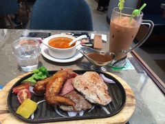 铁板大什扒-鬆啲茶餐厅(松山湖万科店)