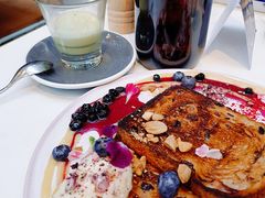 -Rustica Rialto Towers