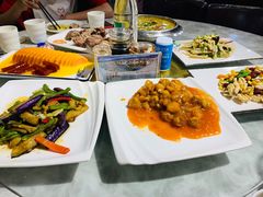 -清真·胖妈妈手抓餐厅(定西路长城宾馆店)