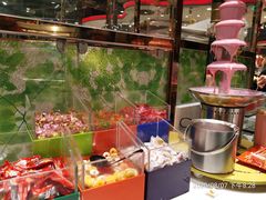 -四海一家自助餐(益田假日广场店)