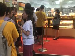 -鲍师傅糕点(百盛西南商都店)