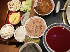 -沸炉重庆老火锅(军事博物馆店)