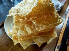 油炸黄豆油皮-东镇老火锅(长春路首店)