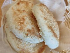 烧饼-刘记羊汤·烧饼夹肘子