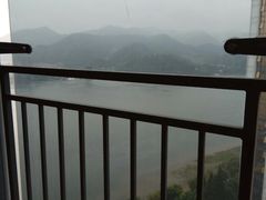-醉江景酒店式公寓(桐庐利时广场店)