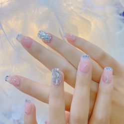 -七彩虹美甲美睫 半永久