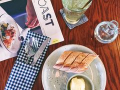 -ROAST coffee & eatery