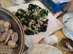 -鑫渔港海鲜本地菜·山海关浑锅(东戴河店)