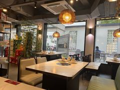 -德林酸菜鱼火锅(南丹店)