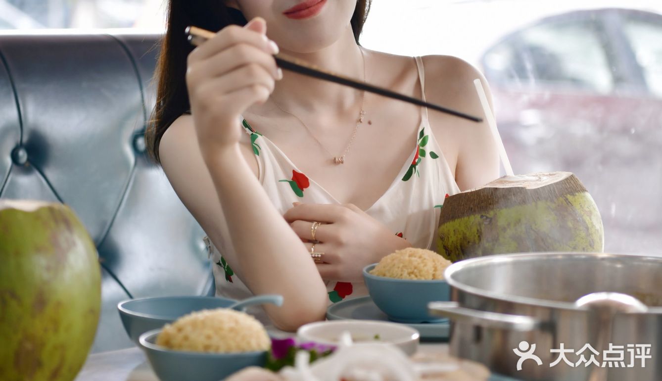本地人都强推的椰子鸡！来三亚必吃的特色美食